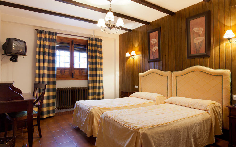 Hotel Resort Cueva Del Fraile 昆卡 外观 照片