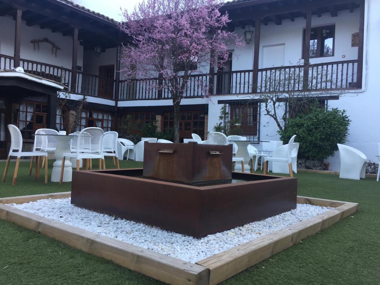 Hotel Resort Cueva Del Fraile 昆卡 外观 照片